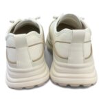 輕身厚底休閒鞋