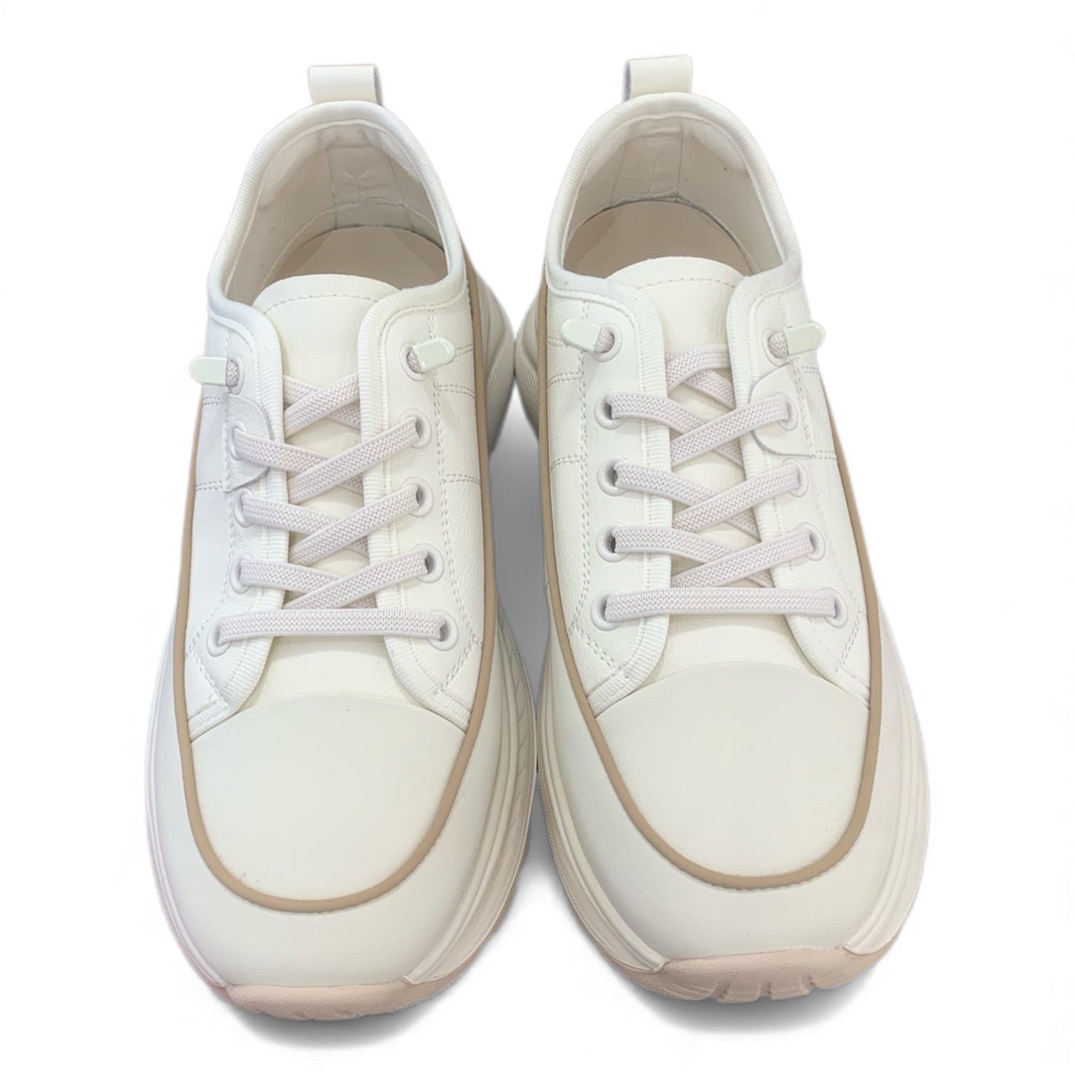 輕身厚底休閒鞋