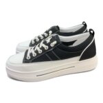 簡約百搭休閒鞋