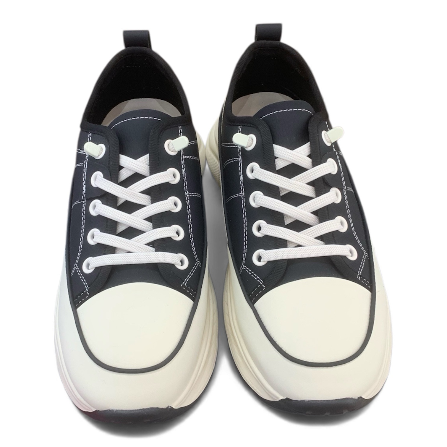 輕身厚底休閒鞋