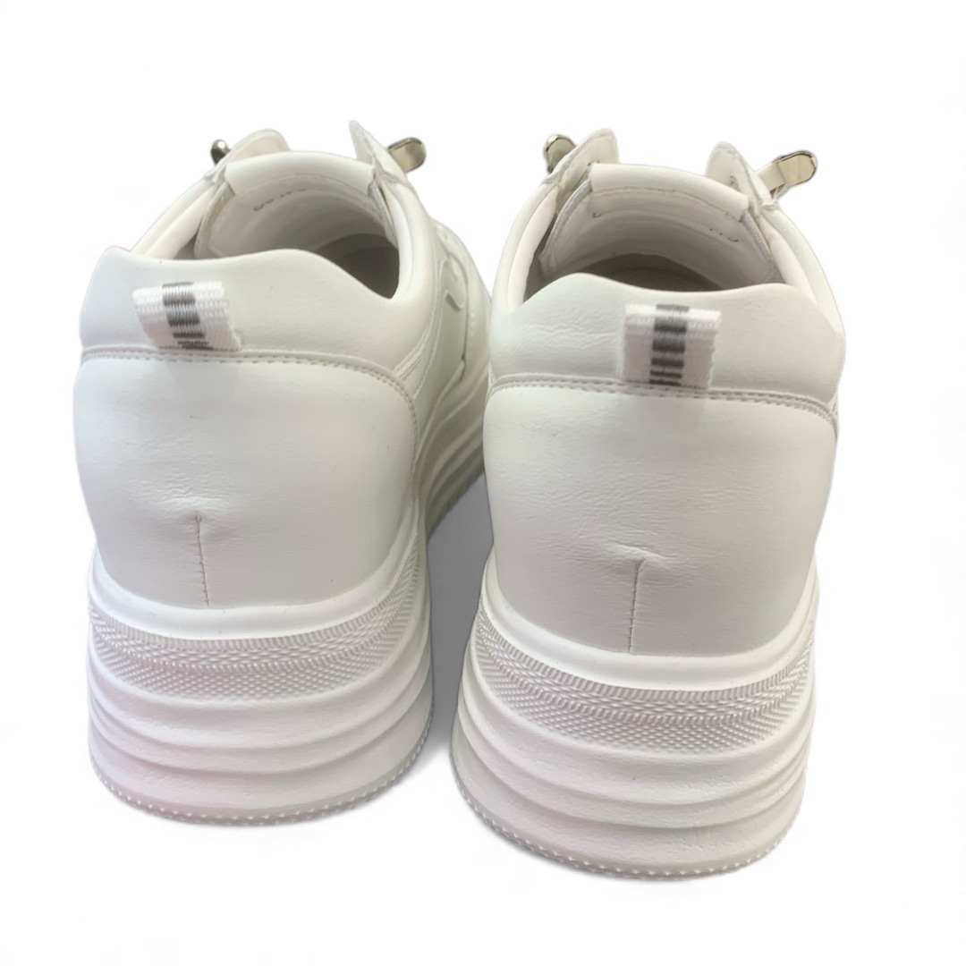 輕身厚底運動鞋