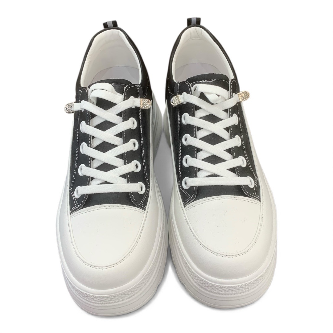 輕身厚底運動鞋